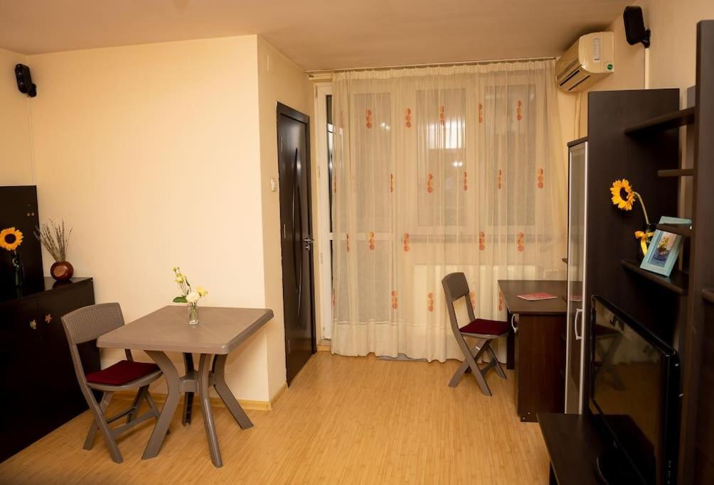 Garsoniera Linistita Zona Vitan Bucharest Luaran gambar